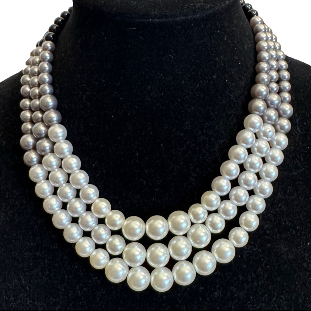 Vintage Necklace White Gray Ombre Triple Strand Graduated Faux Pearls 18"